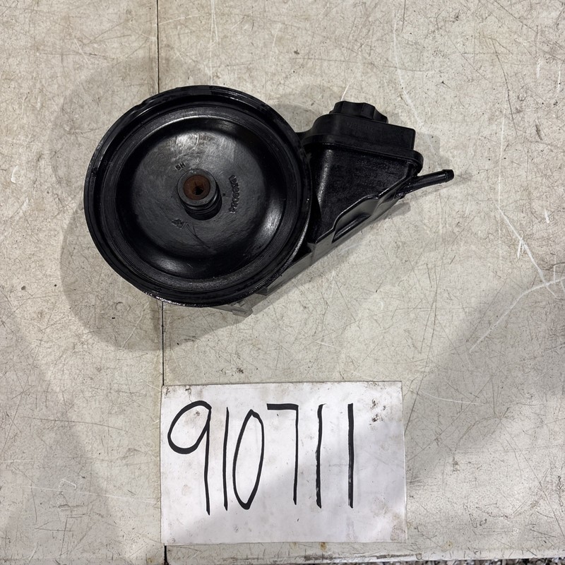 2006-2011 Cadillac DTS Power Steering Fluid Reservoir Tank & Bracket 4.6L OEM