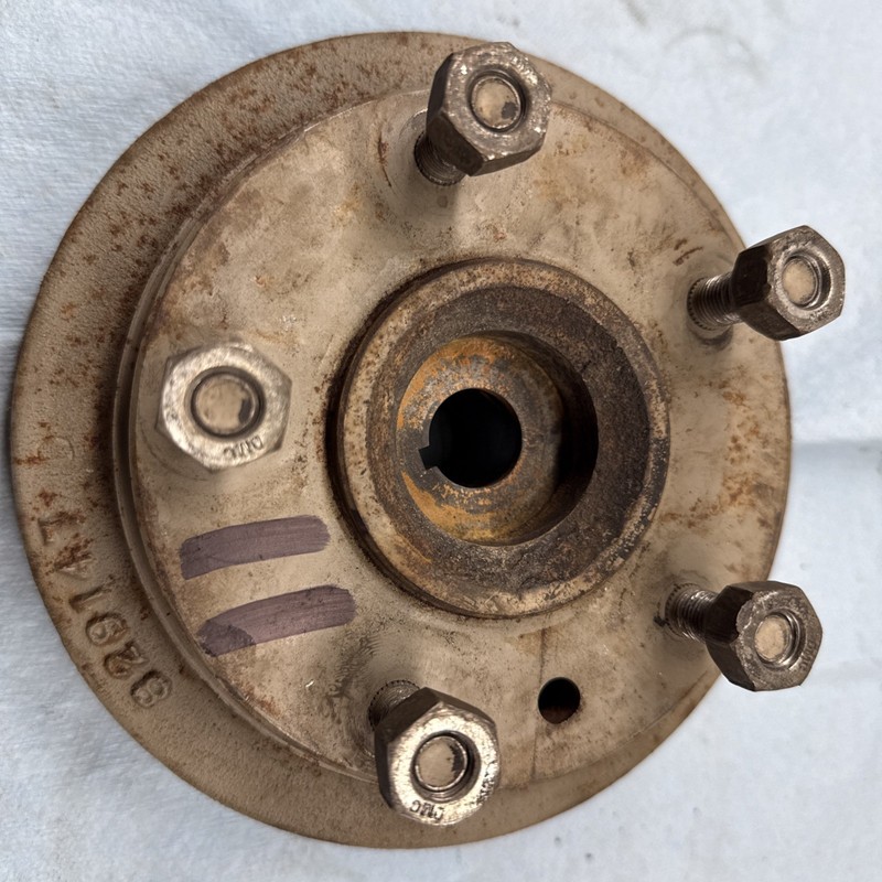 CUSHMAN TITAN Model 898335-8910 Rear End Differential Wheel Hub Brake Drum # 11
