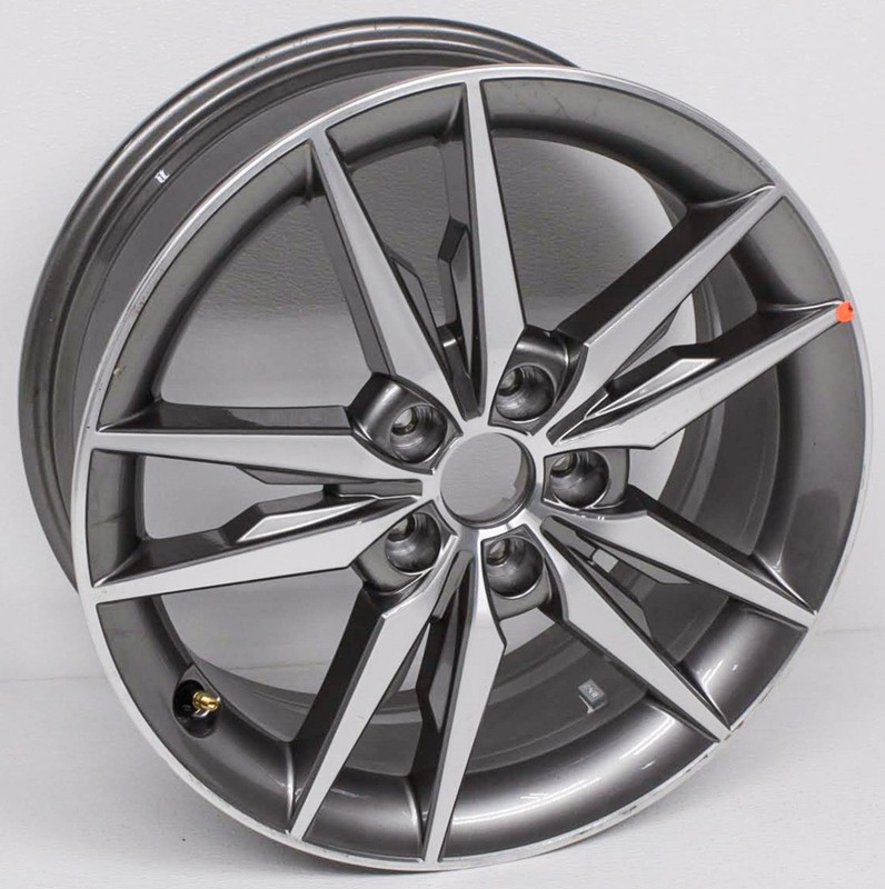 OEM Hyundai Sonata 18" Wheel 5x114.3-Bolt Pattern 52910-C2460 - Scratches