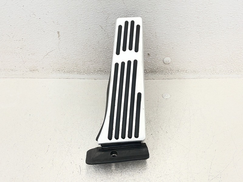 2013 2014 2015 F12 BMW M6 Accelerator Gas Pedal Assembly W/Chrome OEM 1660