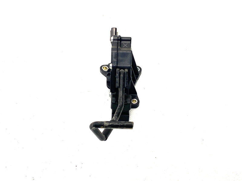 13-17 LEXUS LS460 GAS PEDAL ACCELERATOR & SENSOR OEM A0.46