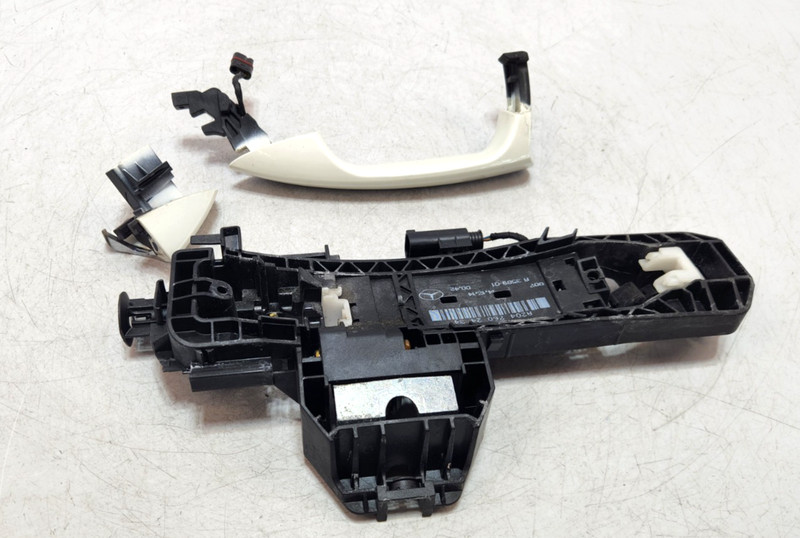 ✅ 13-19 OEM Mercedes X166 GL63 Rear Right Passenger Exterior Door Handle White