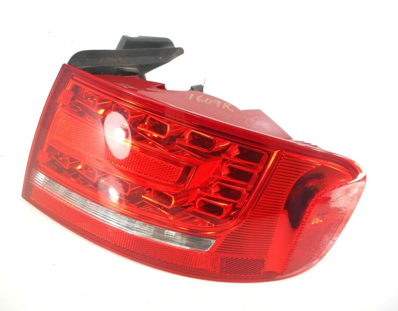 10-12 Audi S4 Sdn Passenger Right Quarter Panel Mounted LED Tail Light OEM 8SL