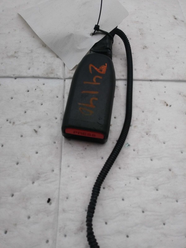2016 Acura RDX OEM Used Silver Seat Belt Buckle 83K Miles - Fast Shipping