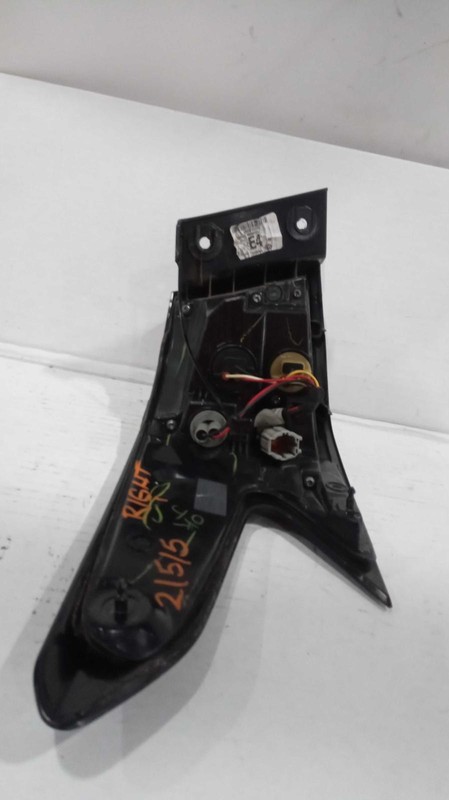 2020 Nissan Versa Right Blue Tail Light Assembly OEM 690957 Used