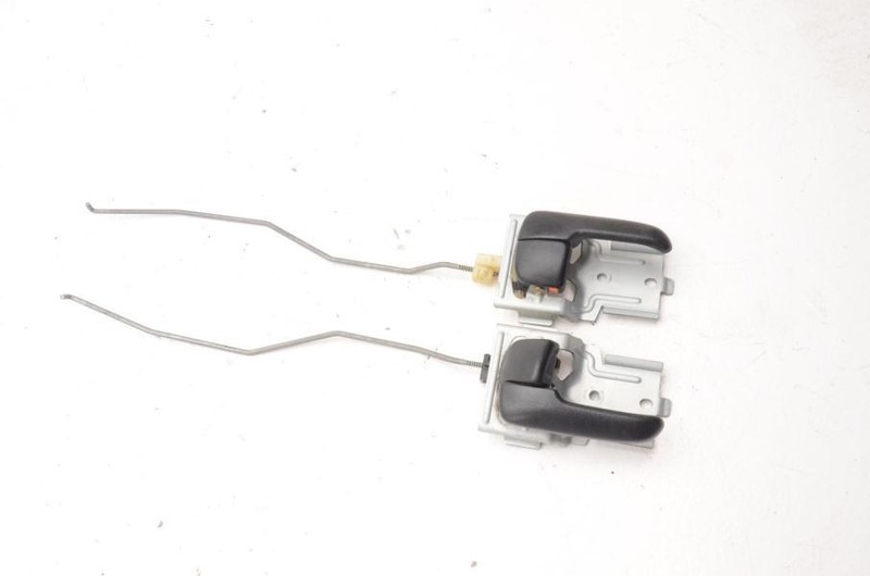 1999-2000 MAZDA MX-5 MIATA 1.8 NB PAIR OF LEFT AND RIGHT INTERIOR DOOR HANDLES