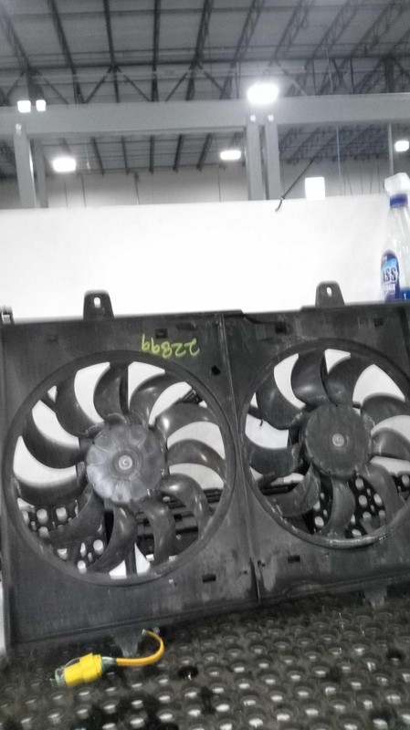 2015 Nissan Rogue Engine Cooling Fan Motor OEM 2.5L 69000 Miles Purple