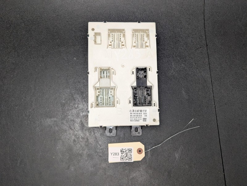 Body BCM Control Module 2017 Mercedes Metris 4479001707 2016 2018 2019 2020