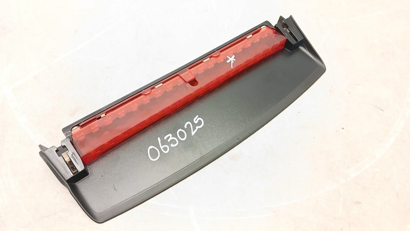 08-17 AUDI 8T A5 S5 RS5 COUPE SPORTBACK 3RD THIRD BRAKE TAIL LAMP LIGHT 063025