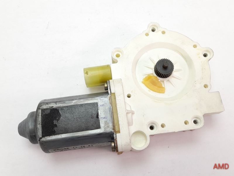 1997 BMW 540i 528i 525i 530i E39 Front Right Or Rear Left Window Motor Drive