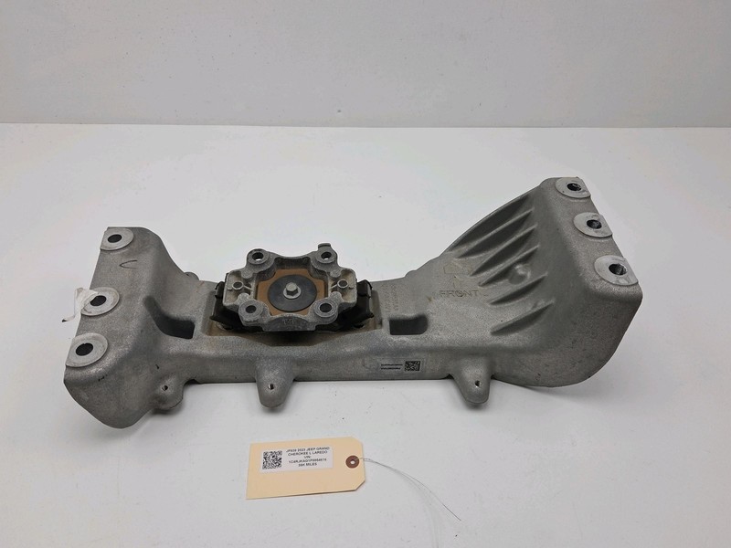21-25 Jeep Grand Cherokee Transmission Crossmember Mount Bracket OEM 68428575AA