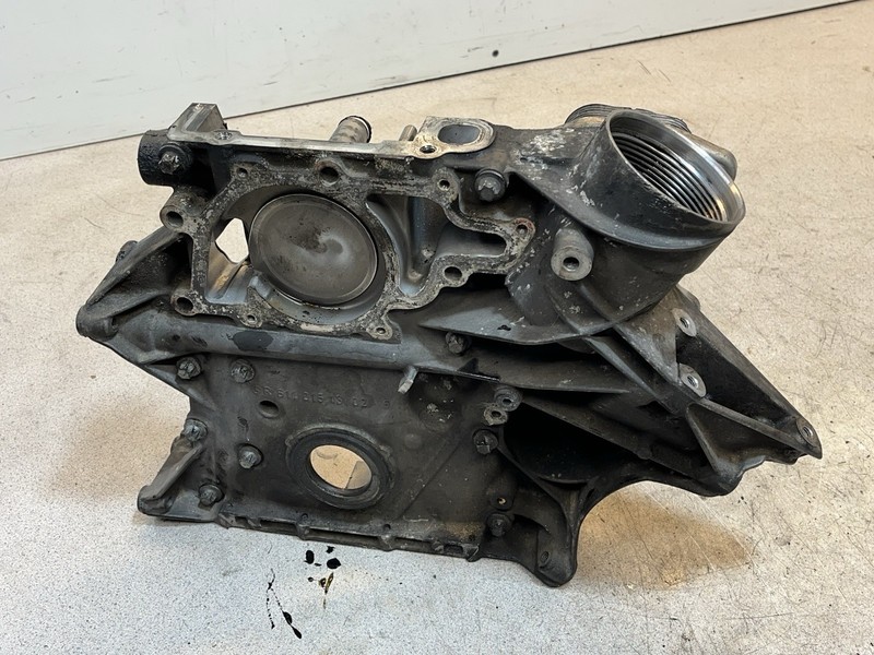 04-06 Mercedes Dodge Sprinter T1N 2.7L OM647 Engine Front Timing Cover Case