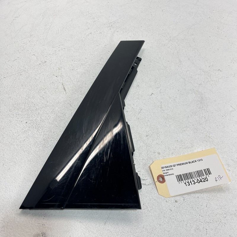 2017-18-2023 AUDI Q7DOOR CORNER APPLIQUE COVER TRIM BLACK REAR RIGHT SIDE OEM