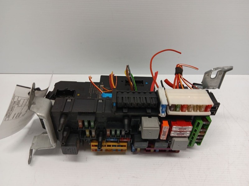 15-18 Mercedes W218 CLS550 Rear SAM Module Relay Fuse Box 2129004022 OEM