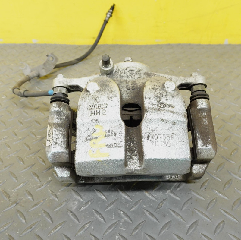 2023-2024 KIA SPORTAGE FRONT RIGHT SIDE BRAKE CALIPER OEM 58130N9101