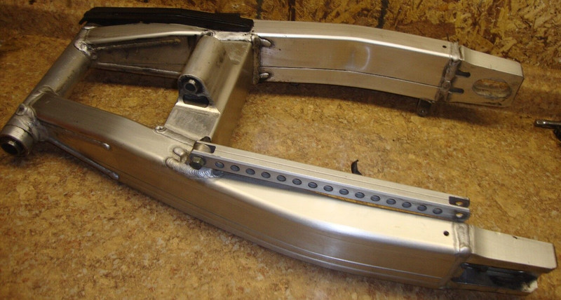 2001 Yamaha FZS1 FZ1 FZ 1 FZS1000 FZS 1000 Rear Back Swingarm Swing Arm Pivot 01
