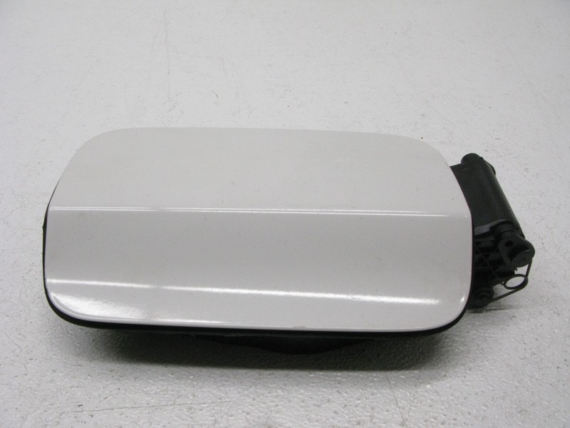 10-17 BMW F07 535i 550i GT FUEL TANK FILLER FLAP DOOR TRIM COVER LID OEM 100323