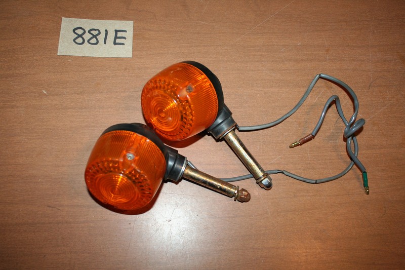 1982 Yamaha QT50 Front Blinkers Turn Signals OEM 82 B