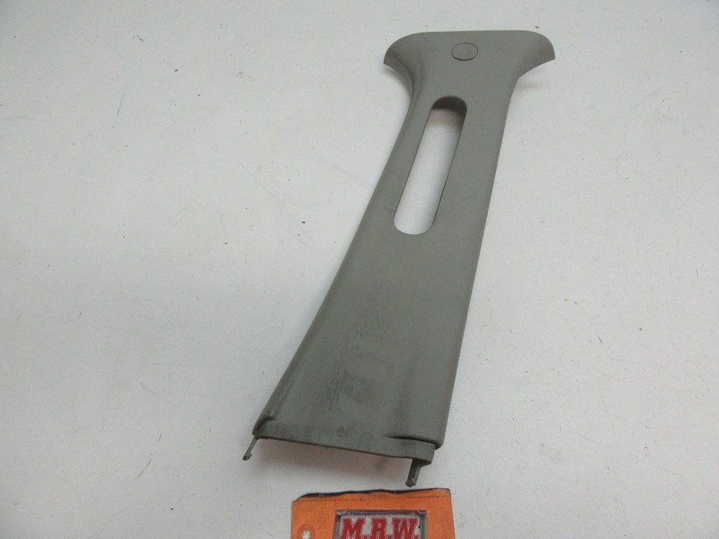 ESCAPE SEAT BELT COVER PILLAR POST TRIM TOP RIGHT PASSENGER SIDE RF RH R GREY