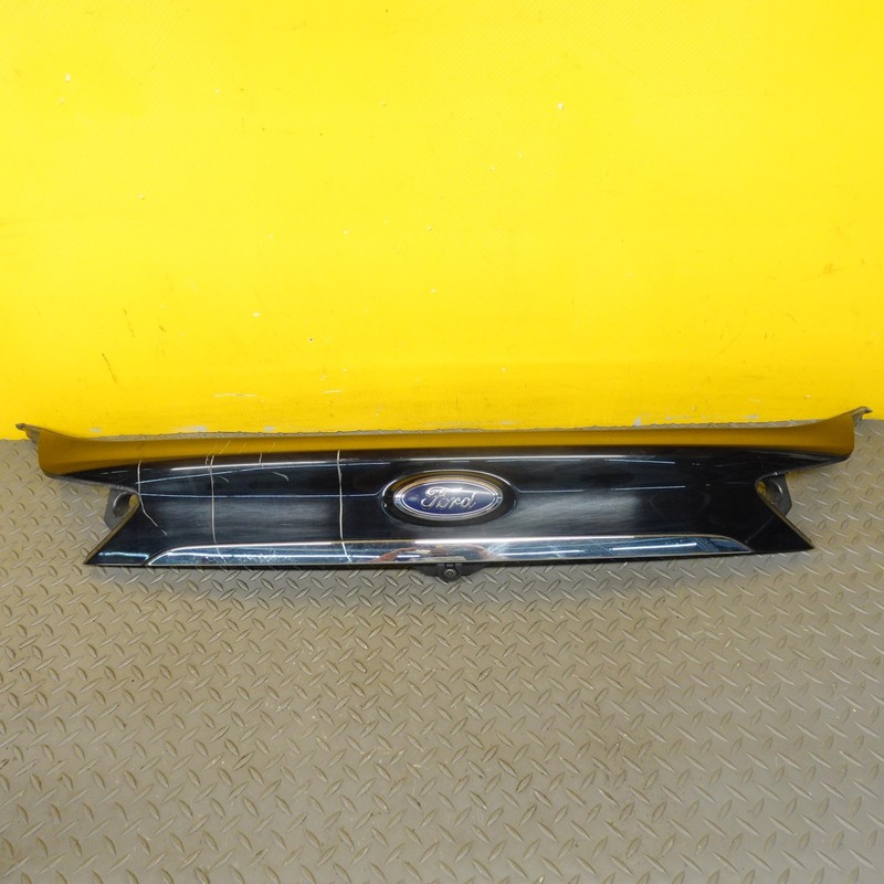 2019-2024 FORD EDGE REAR BACKUP CAMERA LIFTGATE MOLDING TRIM OEM KT4BR43404ALW