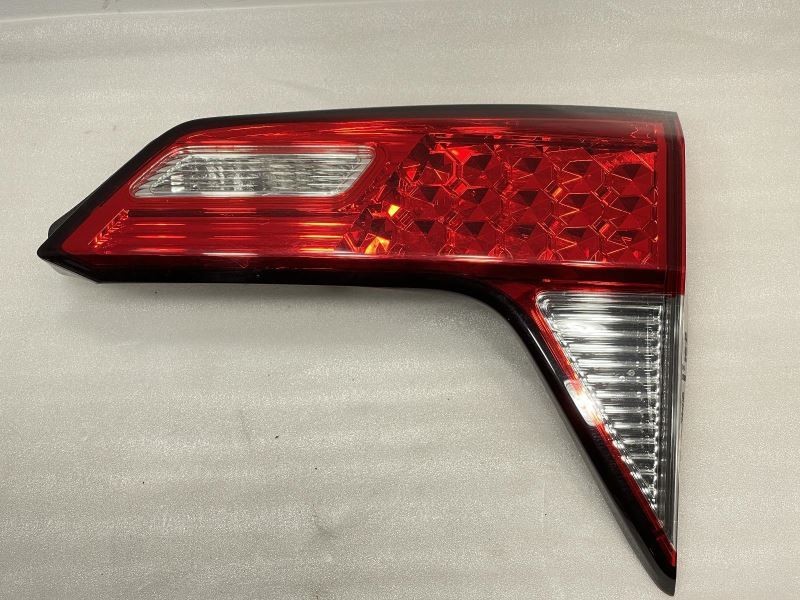 2019-2020 HONDA HR-V RIGHT TAILLIGHT LIFTGATE MOUNTED 30K 52622