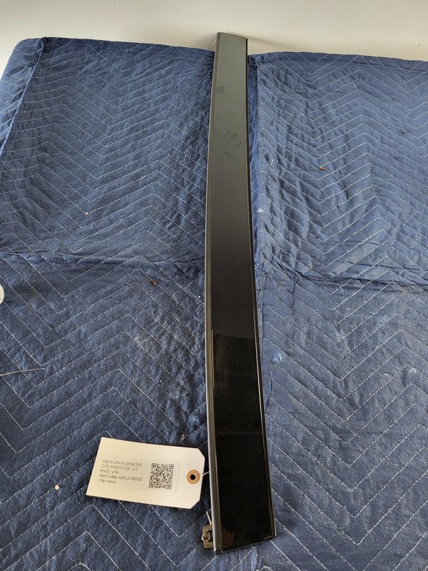 Used Oem GENESIS Left Driver Roof Molding for 2019-2021 G70 Prestige 2.0L RWD