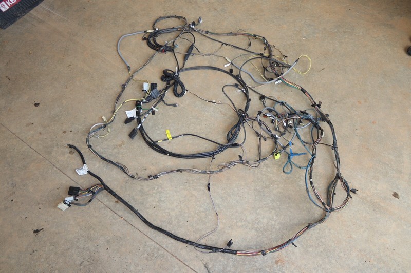 2008-2017 FREIGHTLINER CASCADIA 125 FLOOR WIRE WIRING HARNESS CABLE OEM