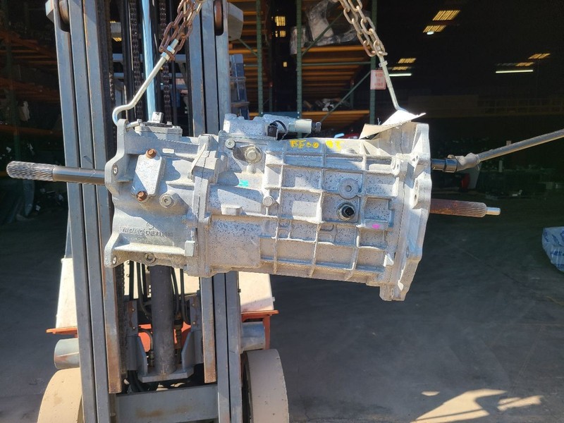Manual Transmission Base Mep Skip Shift Opt JL5 Fits 14 CORVETTE 582384