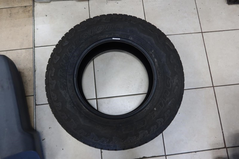 Bridgestone Dueler A/T 245/75R17 Single Tire