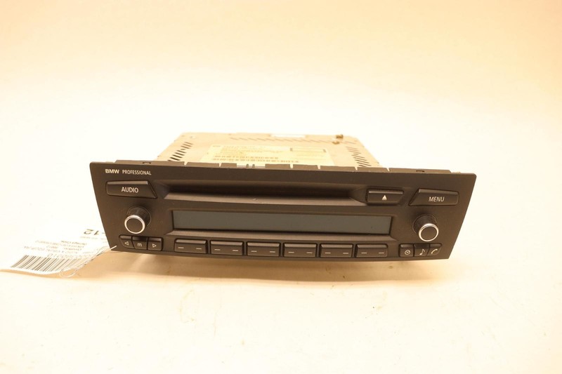 2012-2015 BMW X1 E84 AM-FM-CD RADIO MEDOA PLAYER RECEIVER CONTROL UNIT OEM