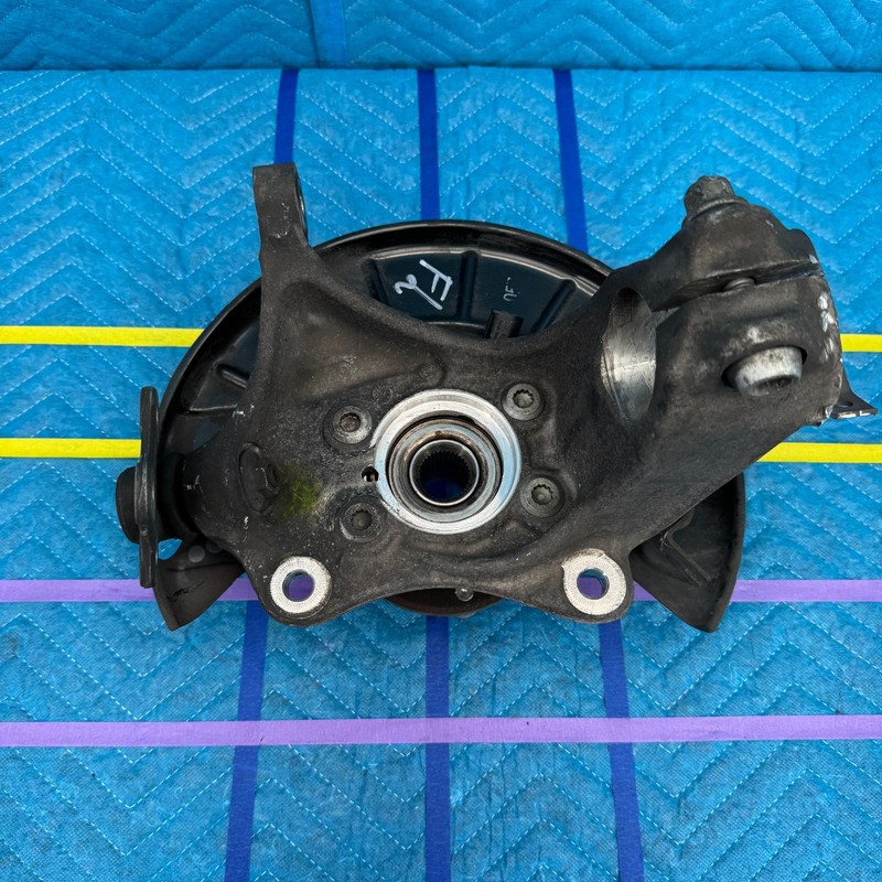 07–14 Audi TT Roadster Convertible Front Driver Steering Knuckle Assembly OEM