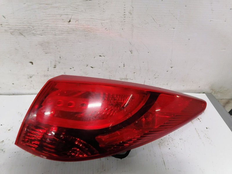 Passenger Tail Light Incandescent Bulb Fits 10-15 TUCSON 1554091