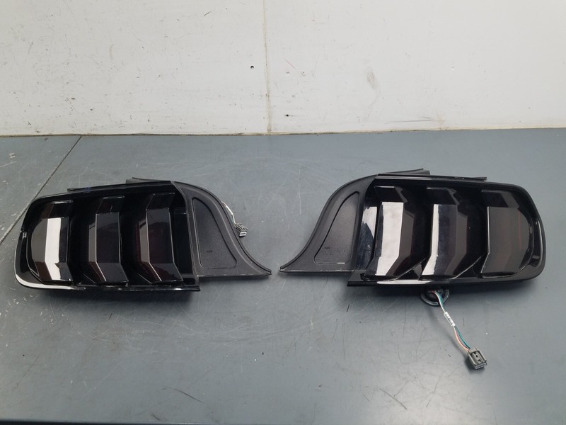 2022 Ford Mustang Shelby GT500 Tail Light Set #1100 S7