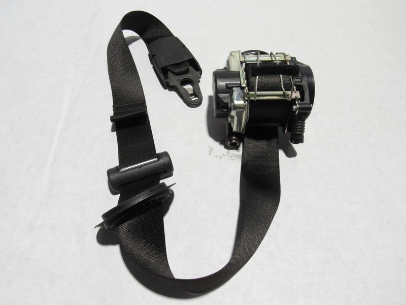 BMW M235i F44 2023 Front Right Passenger Seat Belt Retractor 20-25 *