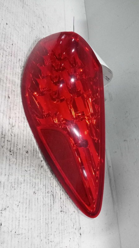 2017 INFINITI QX50 Right Tail Light Assembly Black OEM 305887 95K Miles