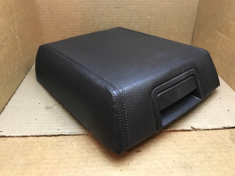 07-14 FORD EXPEDITION CENTER CONSOLE LID COVER TOP ARMREST ARM REST BLACK