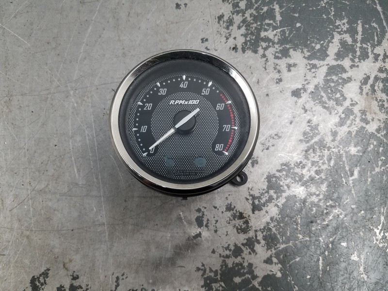 2012 09 - 13 Harley Davidson CVO Street GlideTach Gauge#4332 P3