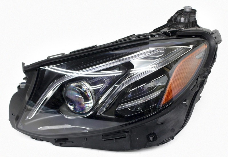 OEM Left Driver Side LED Headlamp For Mercedes-Benz E-Class 213-906-97-04
