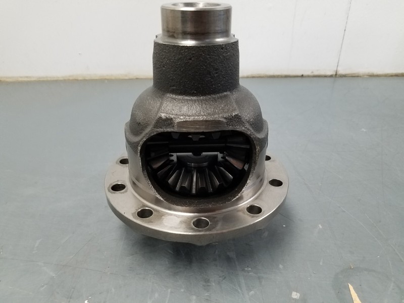 Lamborghini Aventador OEM Front Differential Carrier #7627 B5