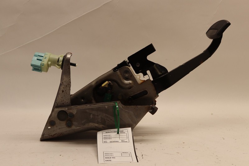 2017-2020 FORD F250 SUPER DUTY PARKING BRAKE STOP PEDAL ASSEMBLY OEM