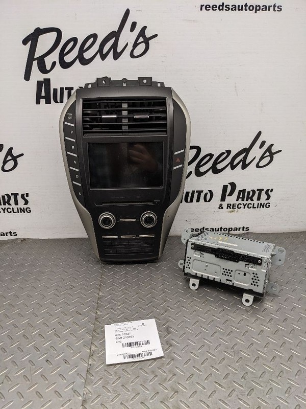 Audio Equipment Radio Receiver AM-FM-CD-MP3 Fits 15-16 MKC 1172564