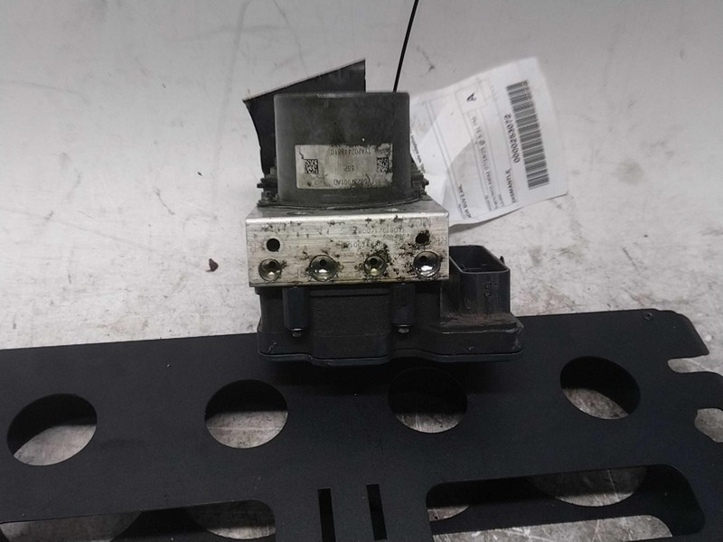 2015 Jeep Cherokee ABS Pump & Motor Assembly OEM 68250690AA 141k Miles