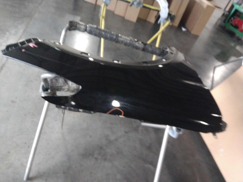 2015 Hyundai Santa Fe Right Fender Black Small Dent 511395 114K Miles
