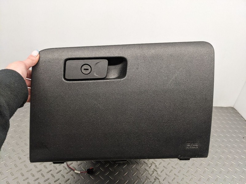 2018 JEEP CHEROKEE FRONT DASH COMPARTMENT GLOVE BOX1148905