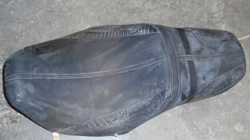 2004 Harley Davidson FLHR1 Road King One Piece Driver Passenger Seat Ryder
