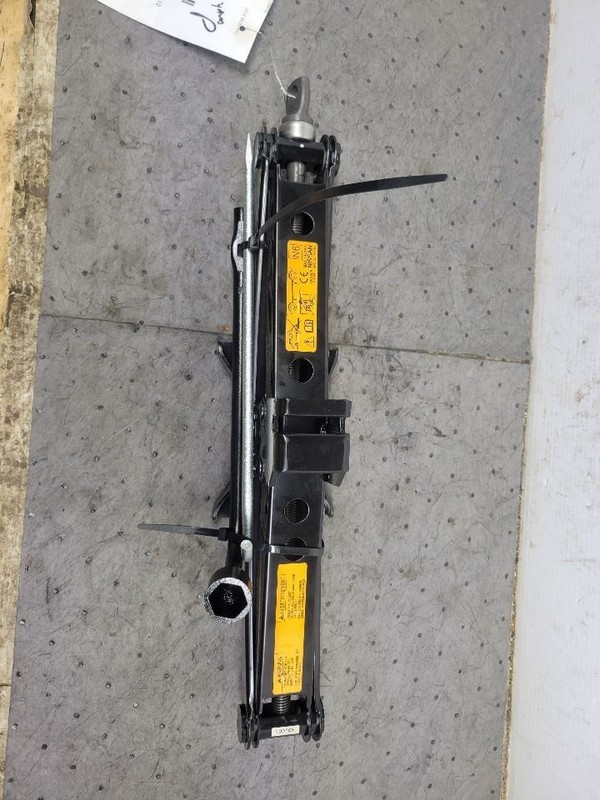 MURANO 2019 Jack and Tool 1642824