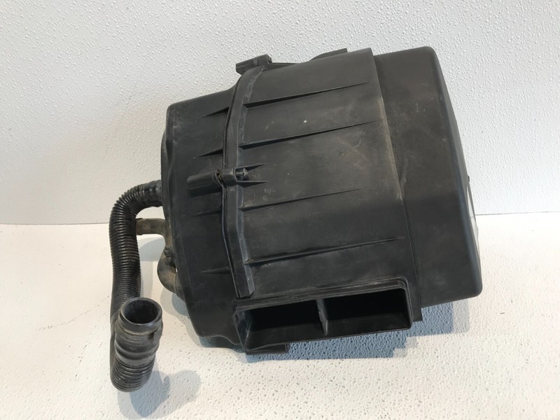 02-10 Audi A8 Air Intake Cleaner Box Filter OEM
