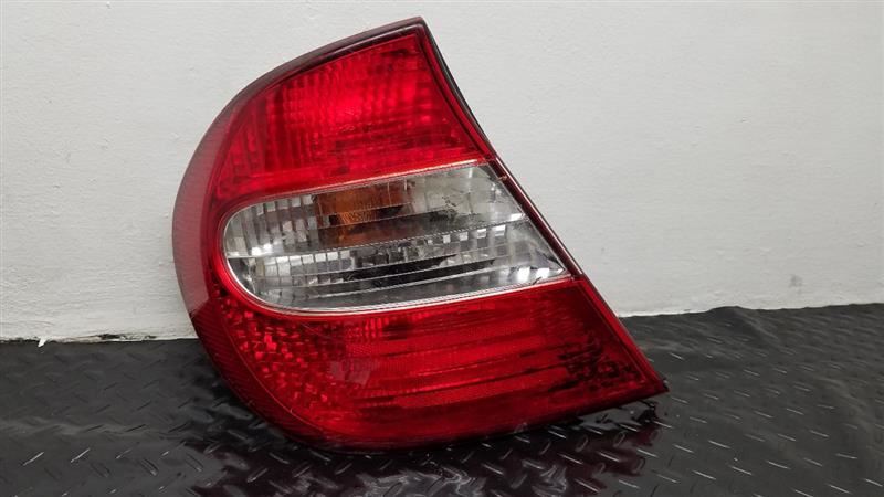 02-04 Toyota Camry Left Driver Tail Lamp Assembly OEM 81560-AA050