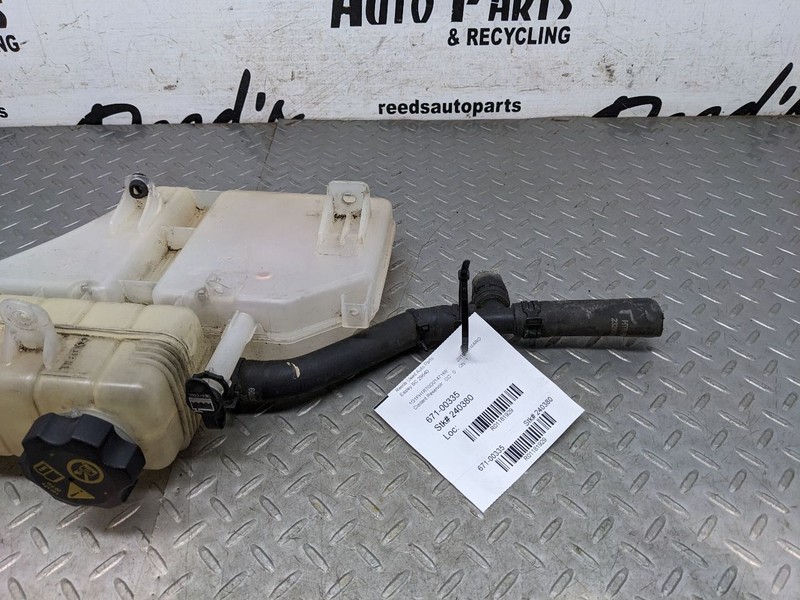 Coolant Reservoir Fits 16-24 CAMARO 1181929