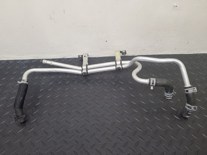 20-25 Jeep Gladiator 3.6L Trans Heater Hose & Tube Assembly OEM 68321877AB